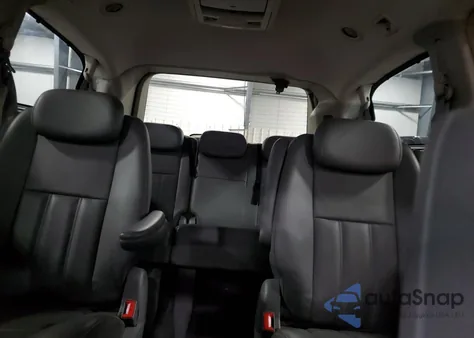 2009 Chrysler Town & Country Touring z USA, uszkodzony, nr VIN 2A8HR54129R630669